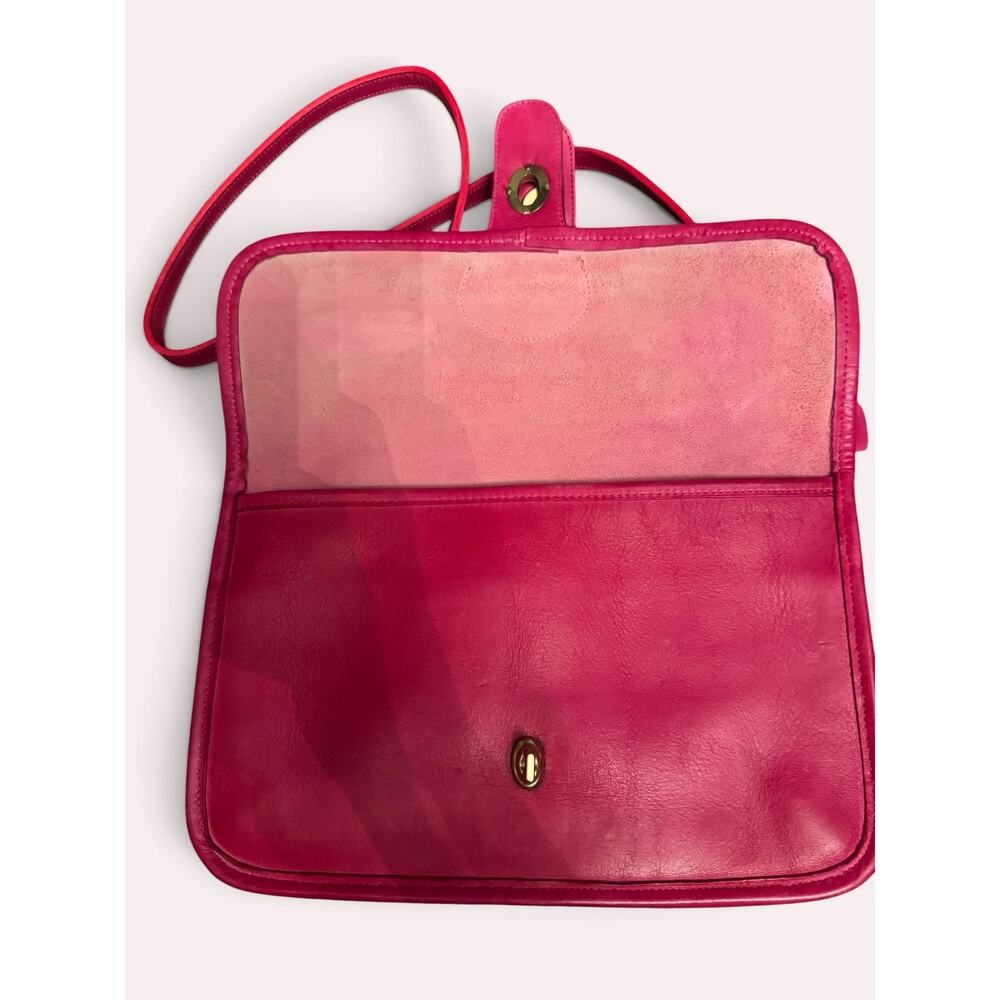 Vintage Coach Twin Clutch 9380 – Upcrafted Hot Bubblegum Pink - video - Picture 12 of 14